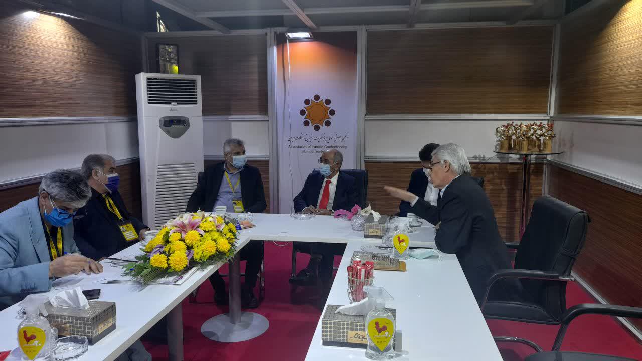 پگاه تهران - نمایشگاه شیرینی و شکلات 2